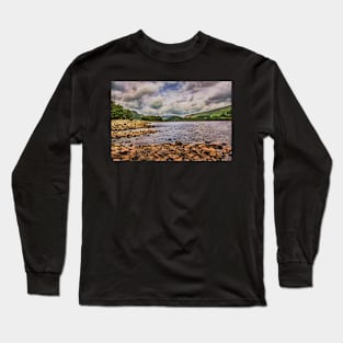 Thirlmere Shoreline Looking North Long Sleeve T-Shirt